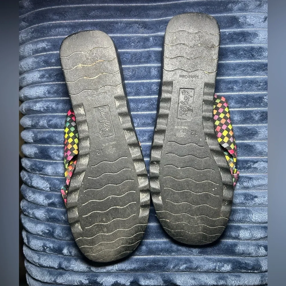 VTG DexFlex Payless  Y2K size 12 mesh Rainbow cross front platform sandals